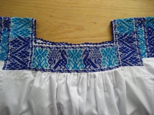 画像3: ナワ族の鳥刺繍ブラウス・半袖・ブルー