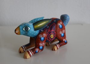 画像1: メキシコオアハカ木彫り雑貨アレブリヘ・ウサギ