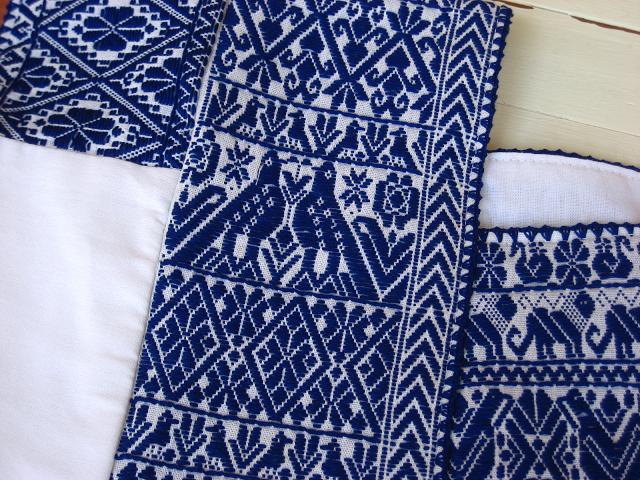 画像: メキシコ刺繍・ナワ族の豪華伝統刺繍ブラウス・ブルー
