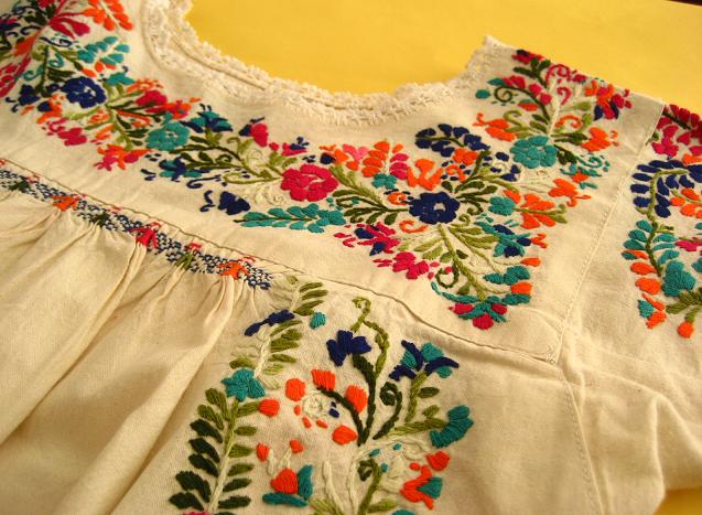 画像: メキシコ刺繍サン・アントニーノ刺繍ブラウス・マンタホワイト
