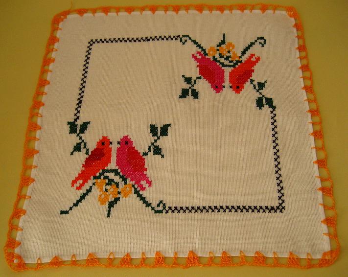 画像: メキシコ刺繍・マサテコ族の刺繍クロス・2羽の小鳥