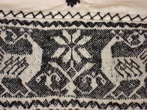 画像: オトミ族の鹿刺繍ブラウス・ブラック