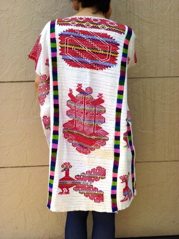 画像: メキシコ刺繍・チナンテコ族の手織鳥刺繍ワンピース
