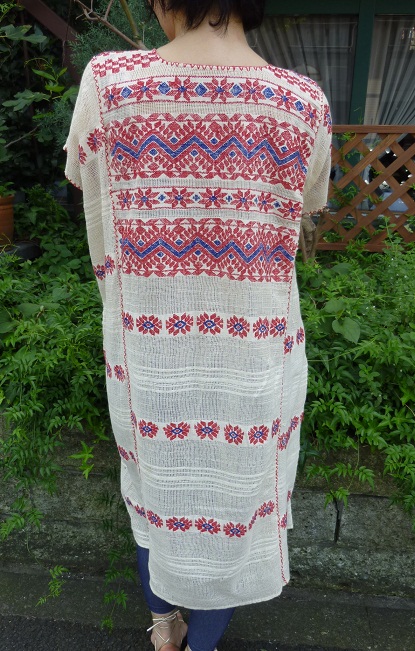 画像: メキシコ・アムスゴ族の手織りガーゼ刺繍ワンピース・ビンテージ