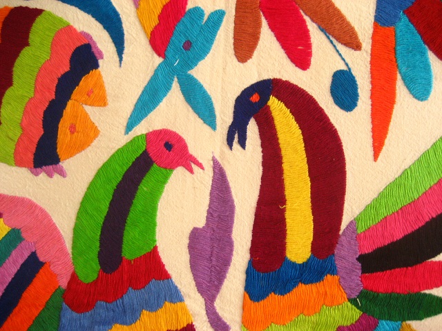 画像: オトミ族の鹿鳥花カラフル刺繍クロス(特大サイズ)