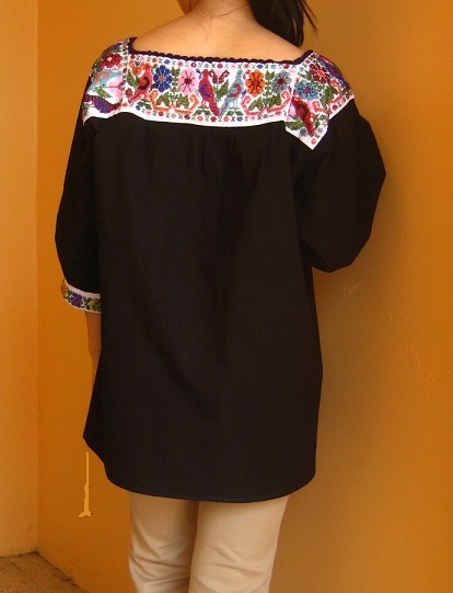 画像: メキシコ刺繍・ナワ族の鳥ビーズ刺繍ブラウス・マンタ・ブラック・七分袖