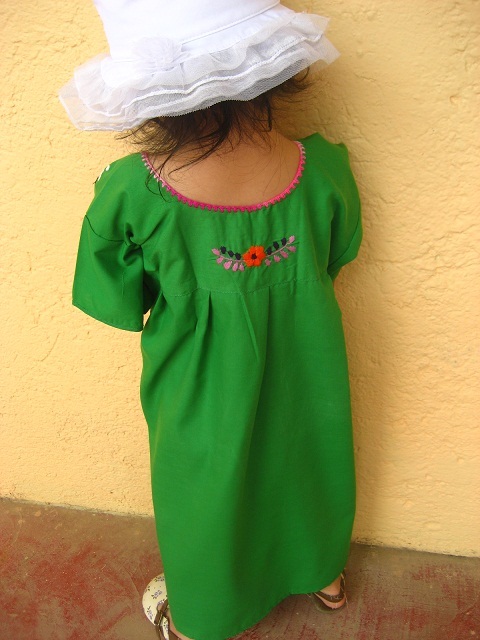 画像: ベビー用メキシコ刺繍ワンピースグリーン3〜4歳用