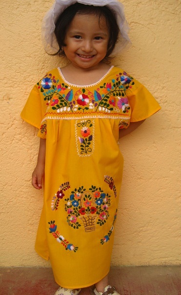 画像: ベビー用刺繍ワンピース・イエロー3〜4歳用