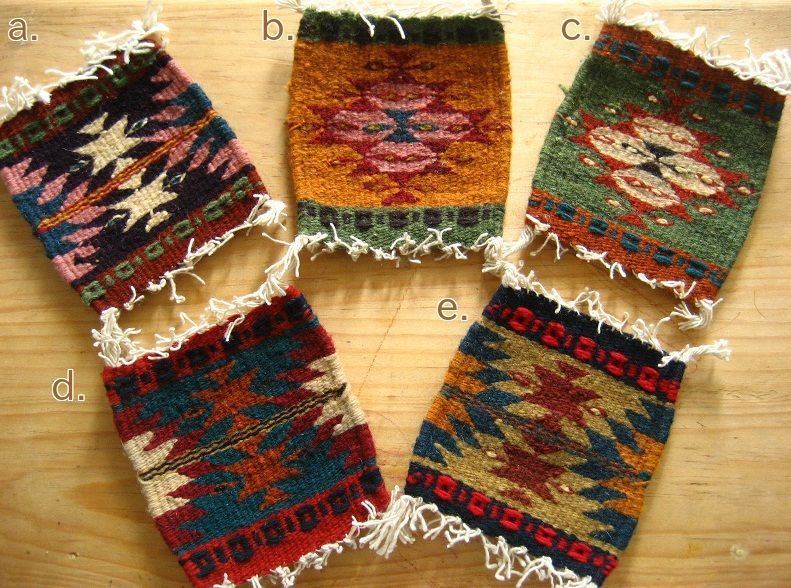メキシコオアハカ伝統織物ウールラグ・タペテミニサイズ