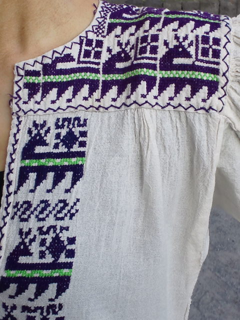 画像: 再入荷☆メキシコ刺繍・サポテコ族の鹿刺繍ブラウス・パープル