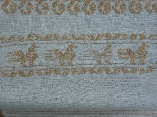 画像5: メキシコ・アムスゴ族の手織り刺繍ウィピル(ワンピース)・ビンテージ