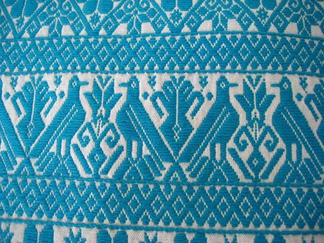 画像: メキシコ刺繍・ナワ族の鳥刺繍クッションカバー・４カラー