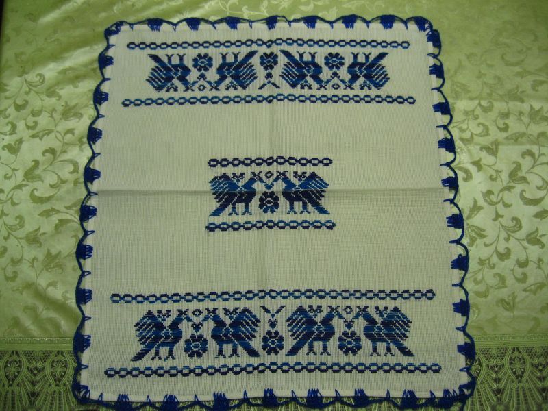 画像: マサテコ族の小鳥刺繍クロス