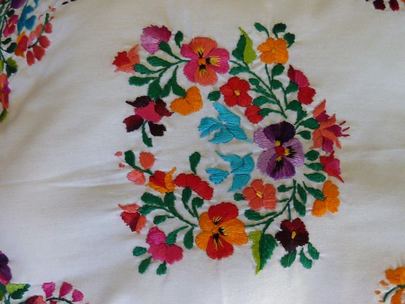 画像: メキシコ刺繍サン・アントニーノ刺繍クッション