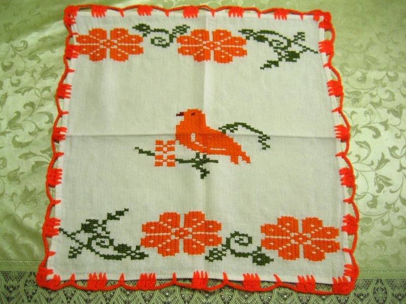 画像: メキシコ刺繍・マサテコ族の刺繍クロス・オレンジの花と鳥