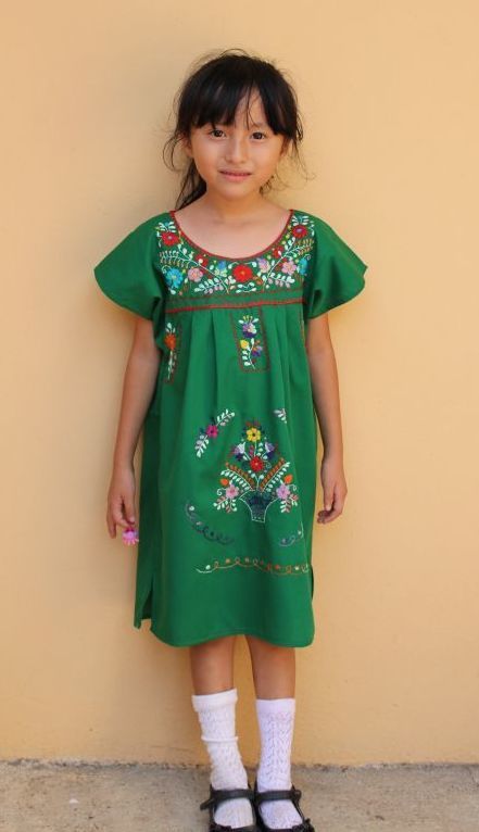 画像: 子供用刺繍ワンピース・グリーン4〜5歳用