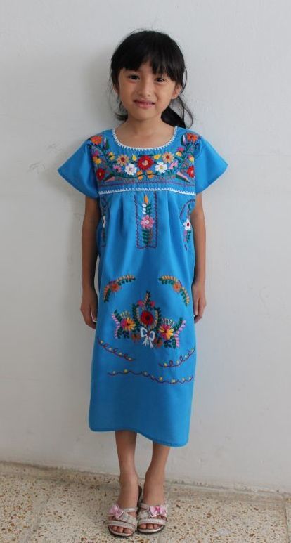 画像: 子供用刺繍ワンピース・ブルー・6〜7歳用