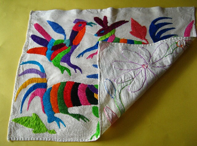 画像: オトミ族の鹿鳥花カラフル刺繍クロス