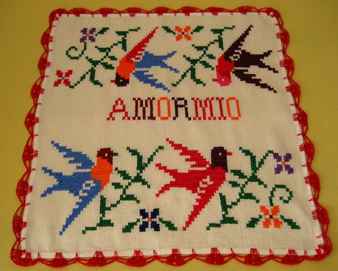 画像: メキシコ刺繍・マサテコ族の刺繍クロス・Amor Mio