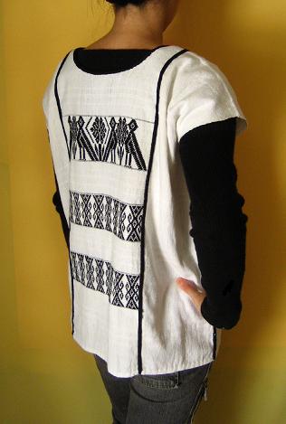 画像: メキシコ刺繍ミヘ族手織鳥刺繍ブラウス白