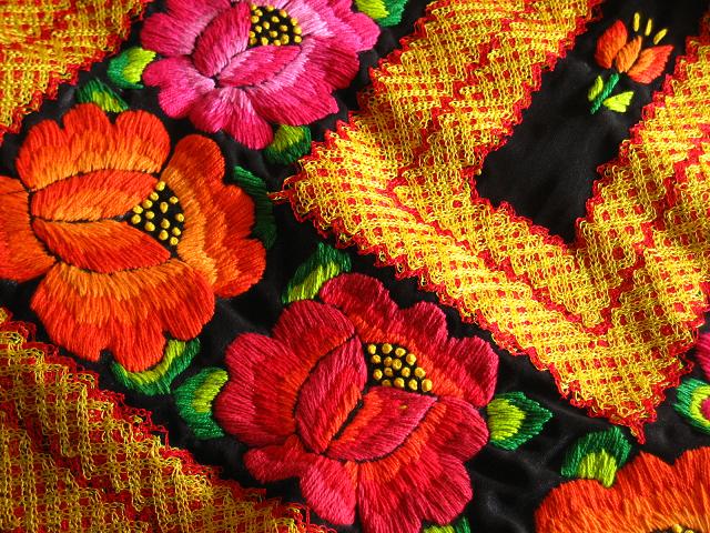 画像: メキシコ刺繍テワナ刺繍ブラウス