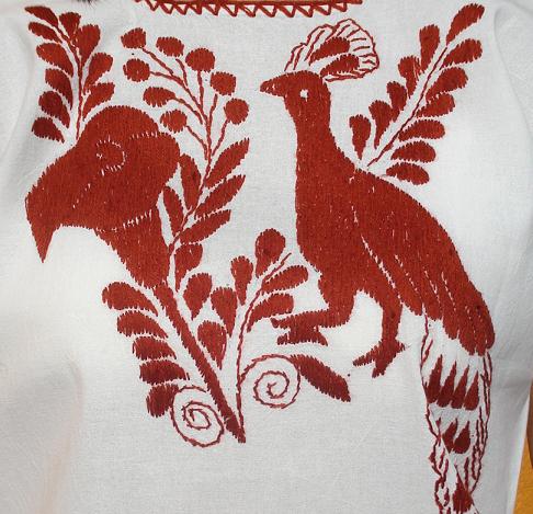 画像: メキシコ刺繍マサテコ族のマンタ孔雀刺繍ブラウス