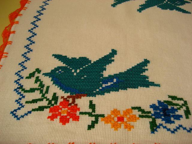 画像: メキシコ刺繍・マサテコ族の刺繍クロス・青い鳥