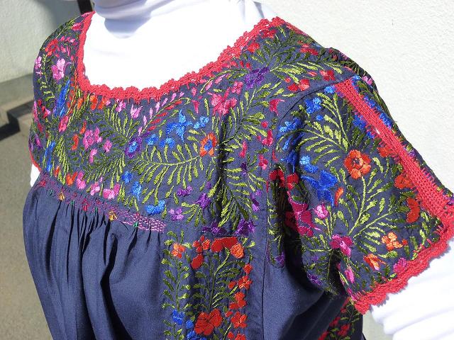 画像: メキシコ刺繍サン・アントニーノ刺繍ワンピース・ネイビー