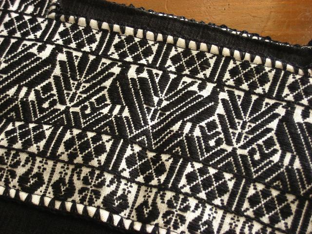 画像: メキシコ刺繍・ナワ族の鳥刺繍ブラウス７分袖