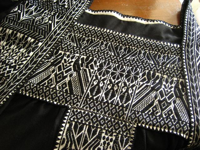 画像: 大きいサイズ☆メキシコ刺繍・ナワ族の豪華伝統刺繍ブラウス