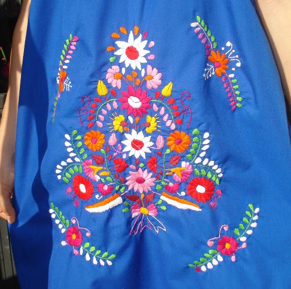 画像: メキシコ刺繍花と鳥の刺繍ワンピース・ブルー