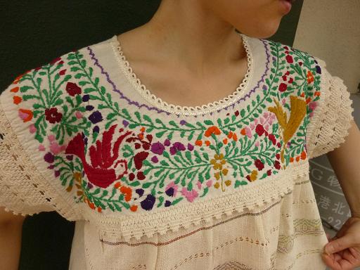 画像: メキシコ刺繍ブラウス・キナリ・カラフル刺繍