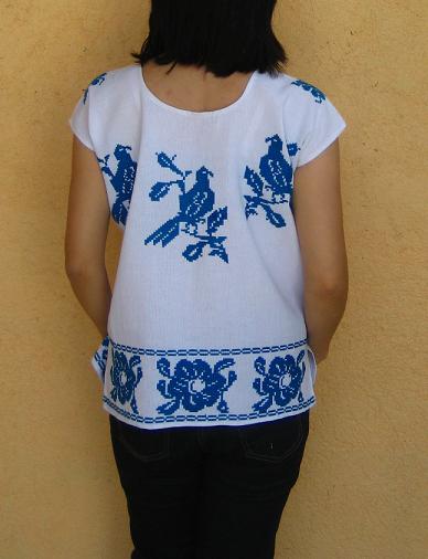 画像: メキシコ刺繍孔雀と花刺繍のブラウス・ブルー